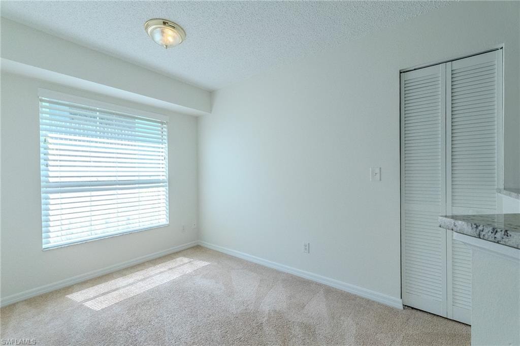 Den/Flex area