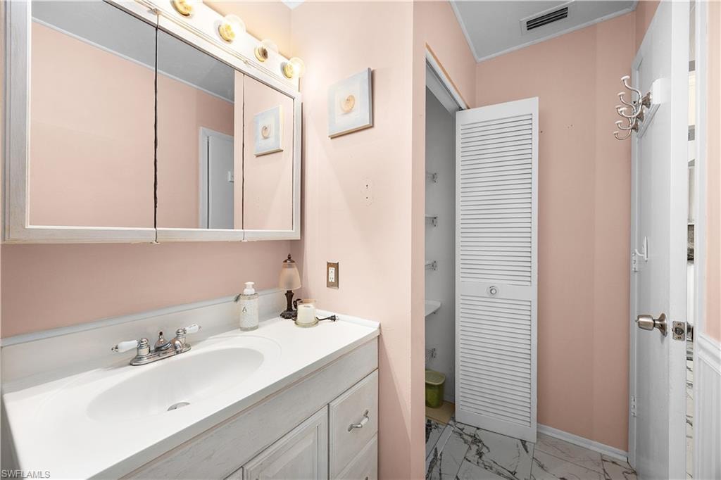 1001 Pine Isle LN 1001 photo 15