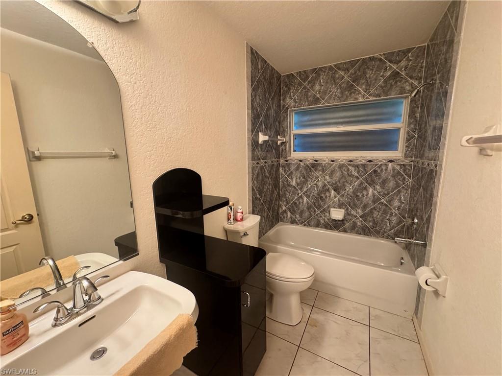 22 SE 14th CT photo 40