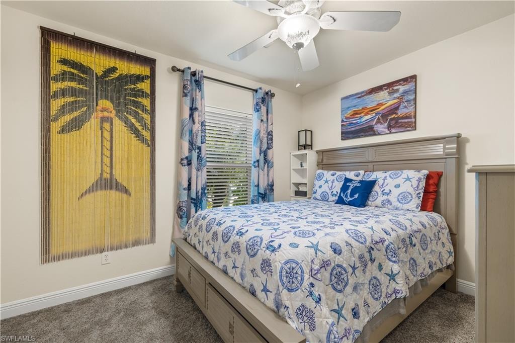 Neutral wall paint with textured carpeting
