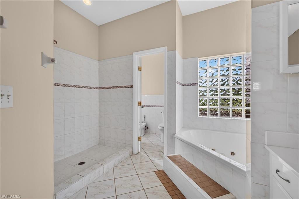 8044 San Carlos BLVD photo 24
