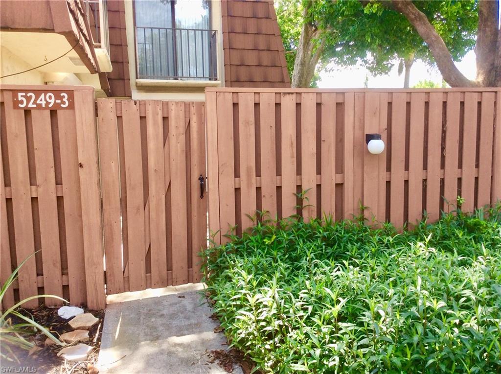 5249 Cedarbend DR 3