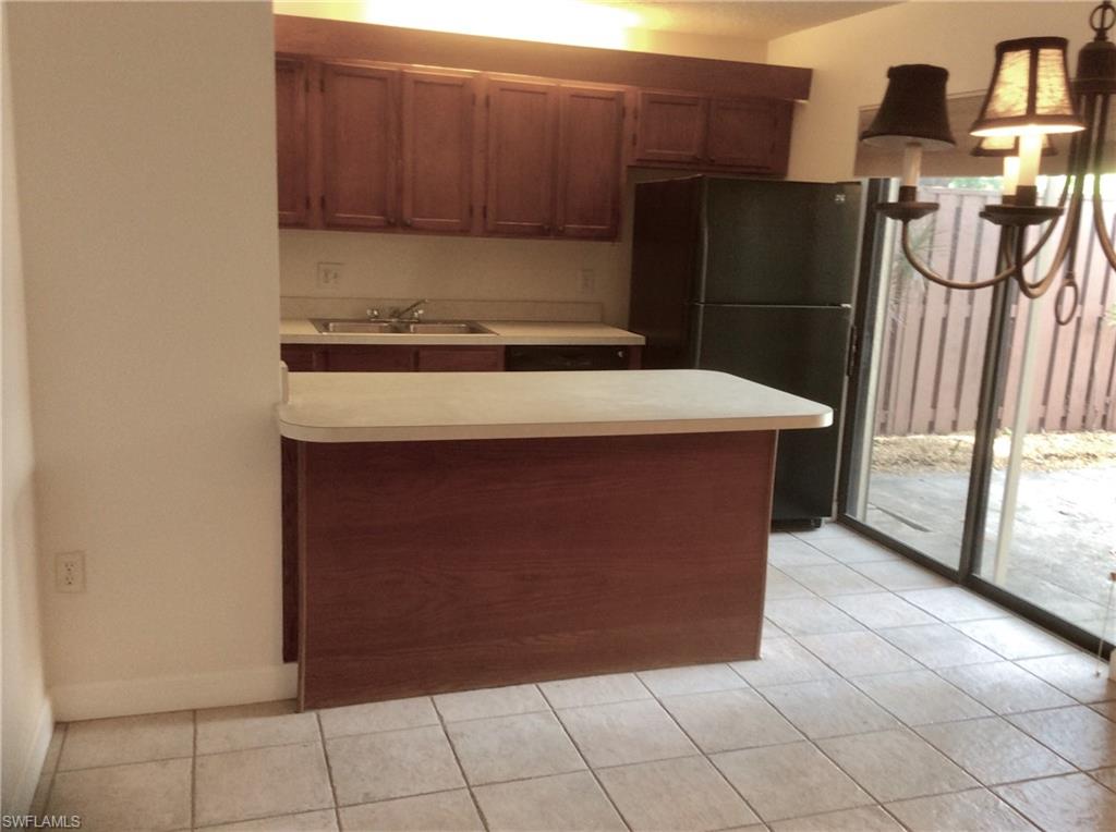 5249 Cedarbend DR 3 photo 8