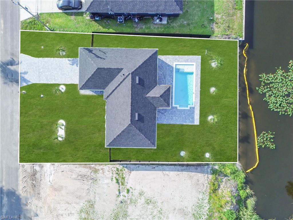 1111 NE 19th AVE