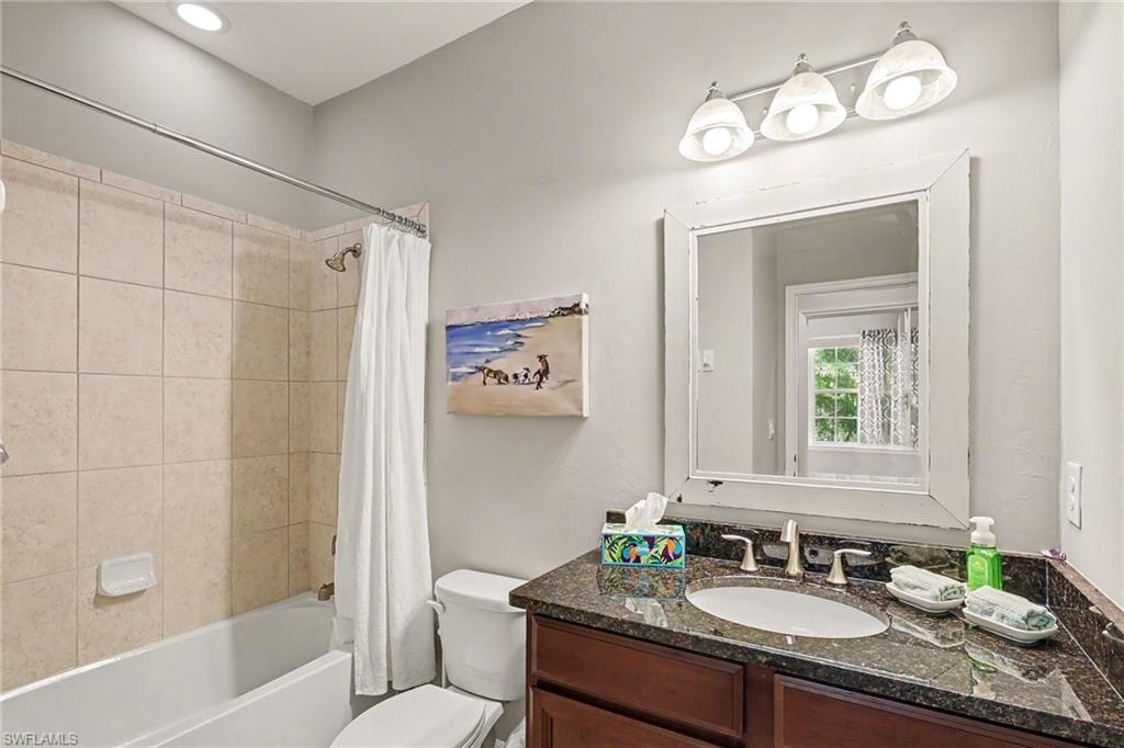 23440 Alamanda DR 201 photo 13