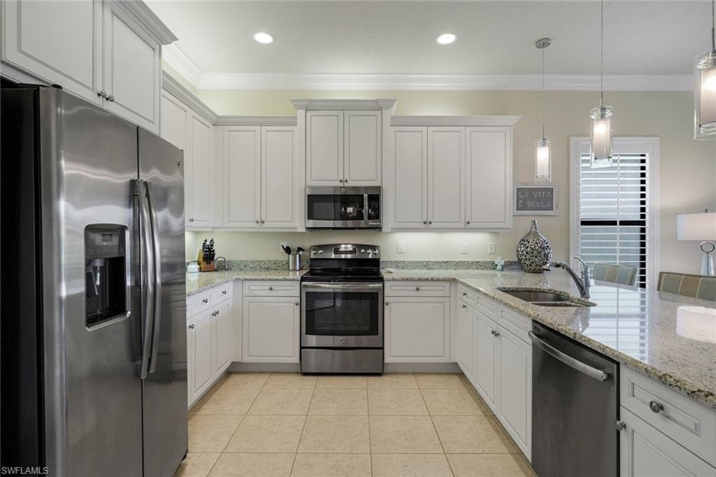 13556 Coronado DR photo 14