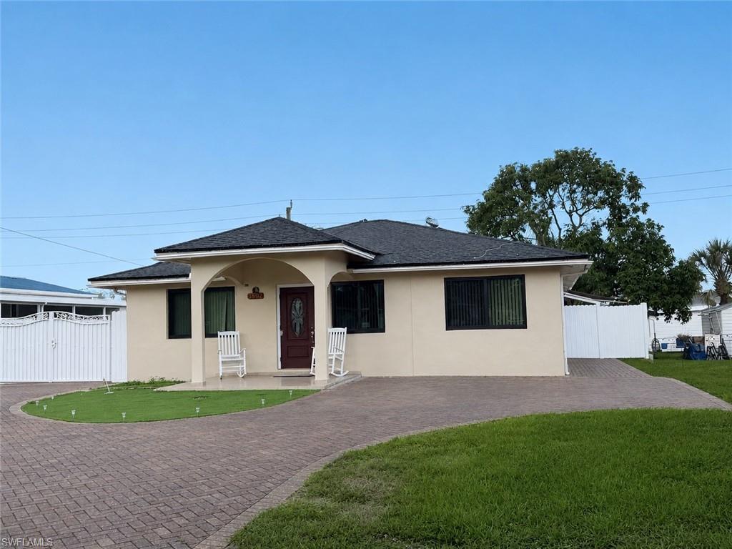 3502 Seminole AVE
