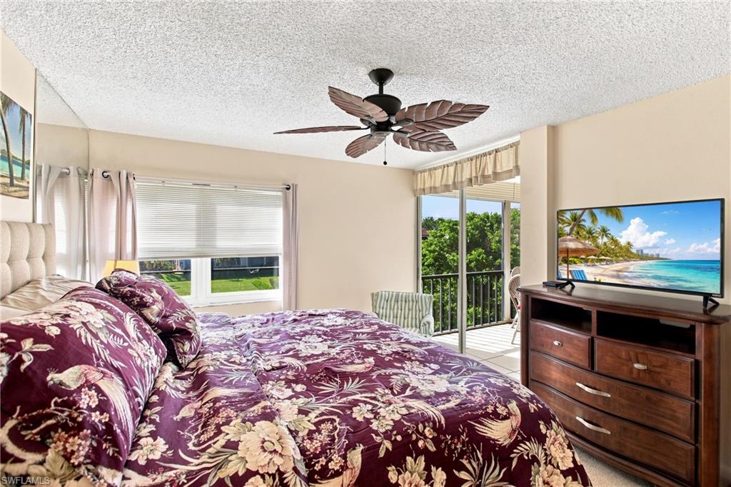 1087 Forest Lakes DR 302 photo 19