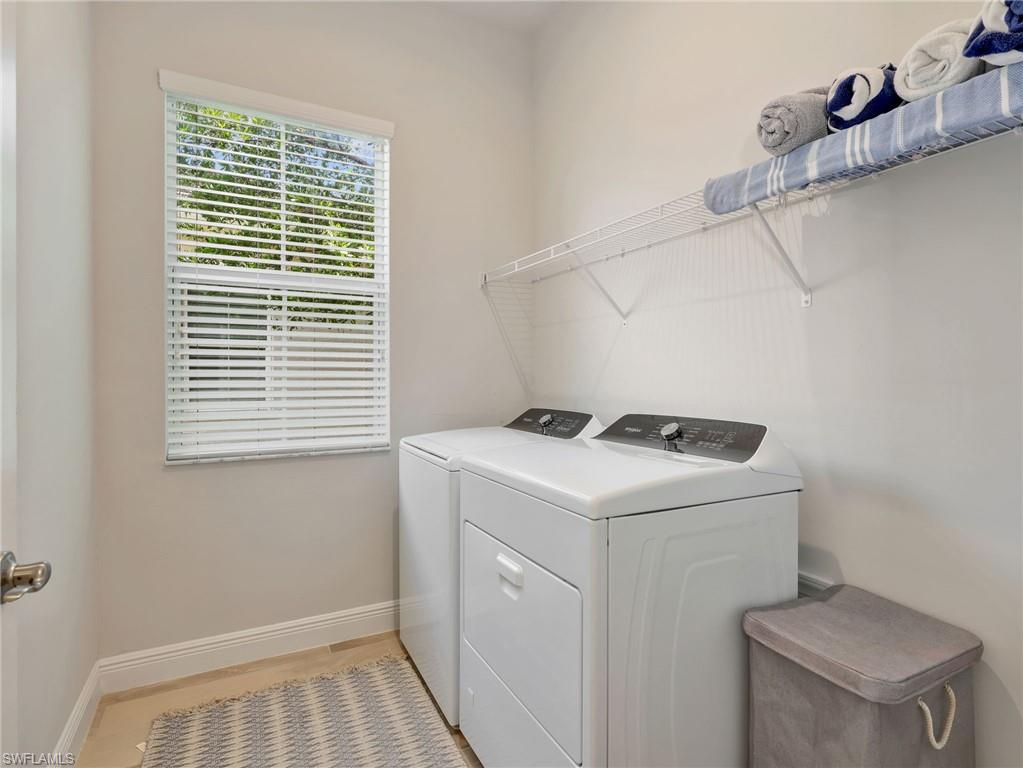 9040 Saint Lucia DR photo 30