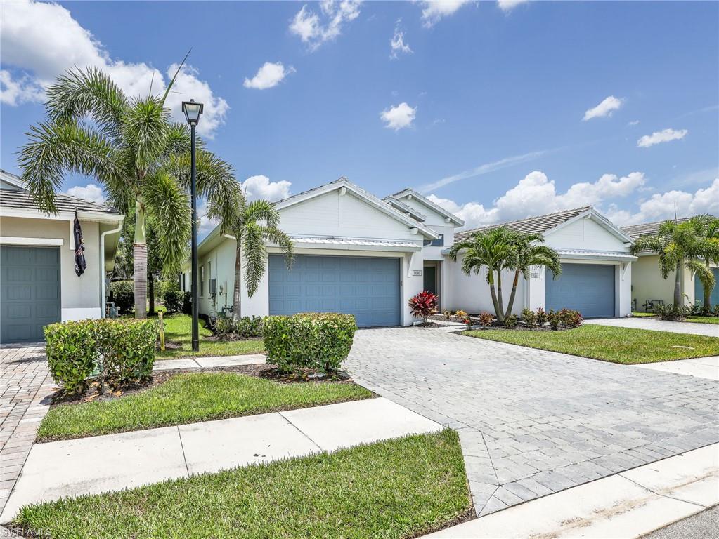 9040 Saint Lucia DR photo 45