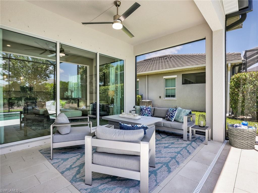 9040 Saint Lucia DR photo 15