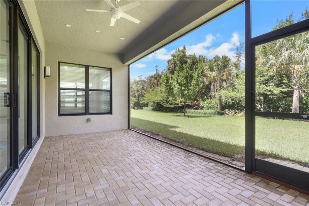 Spacious screened lanai.
