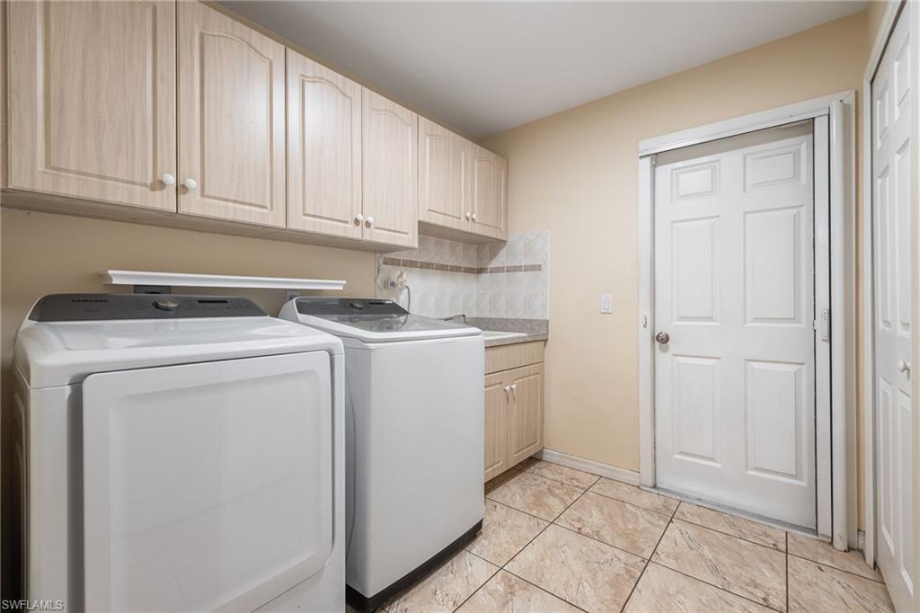 1132 SE 32nd TER photo 32