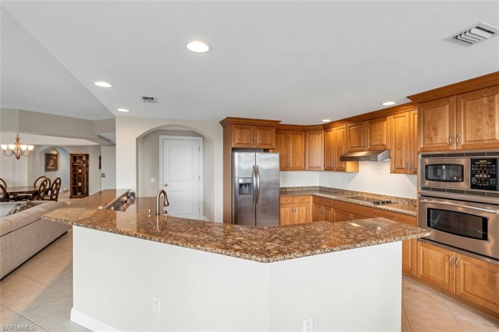 6081 Silver King BLVD 202 photo 8