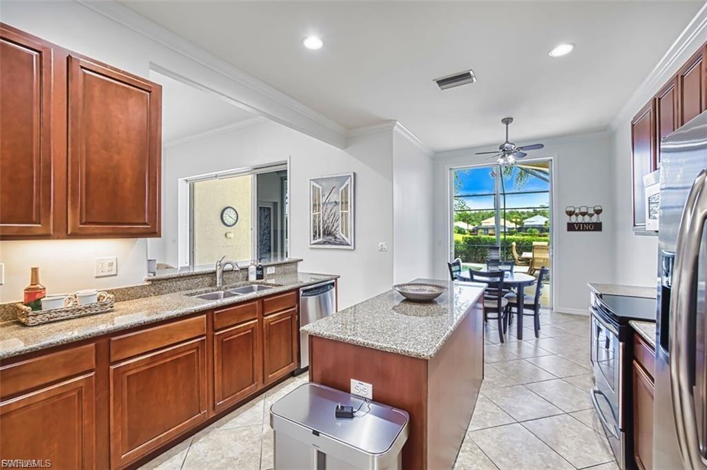 9024 Prosperity WAY photo 6