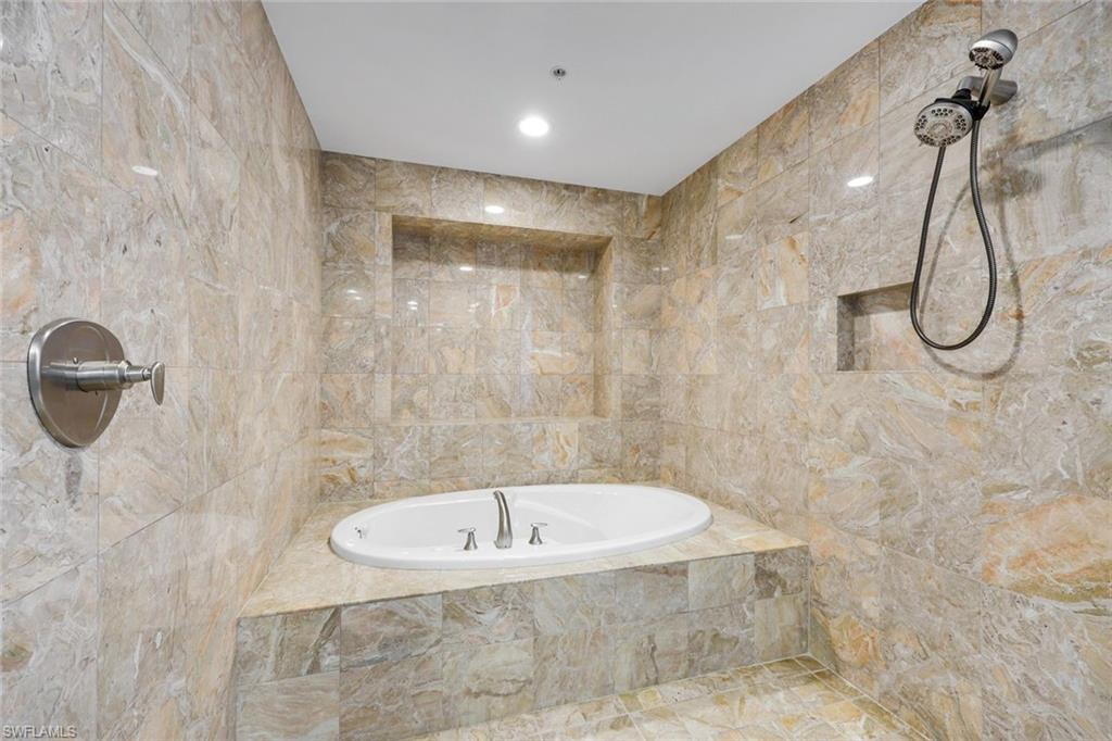 275 Indies WAY 503 photo 23