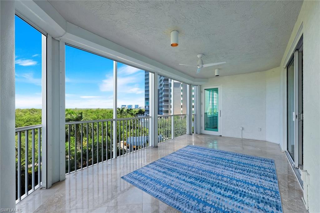 275 Indies WAY 503 photo 34