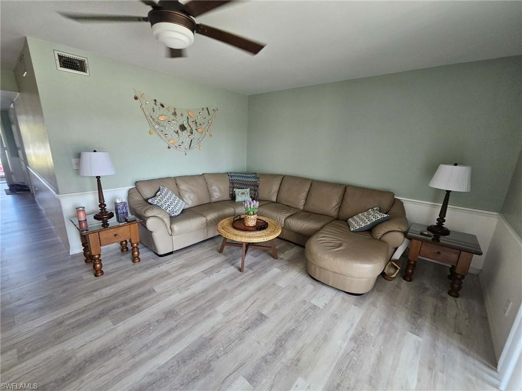 7360 Glenmoor LN 4207 photo 13