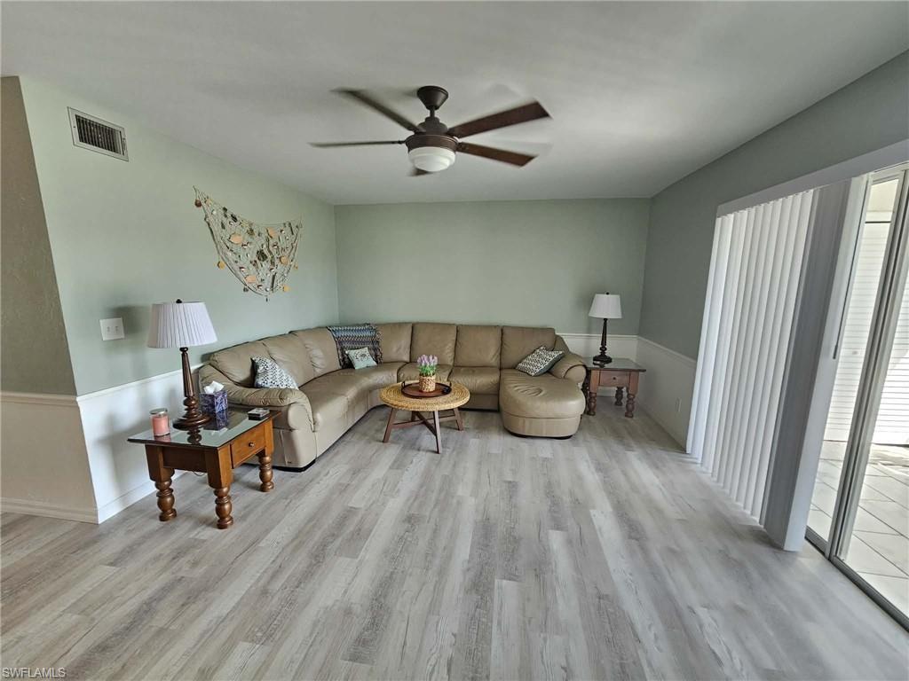7360 Glenmoor LN 4207 photo 14