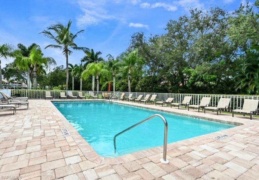 Country Glen Pool
