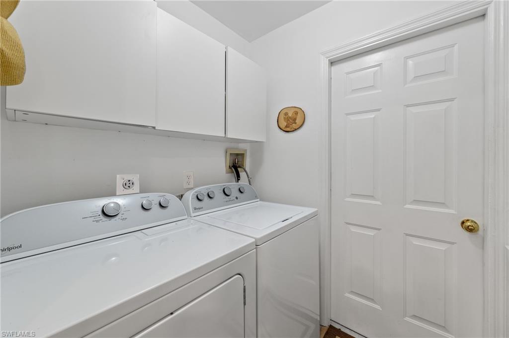 2305 SW 19th PL photo 23