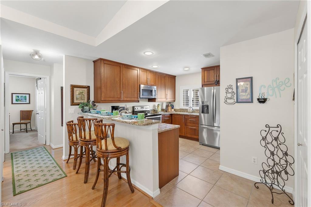 2305 SW 19th PL