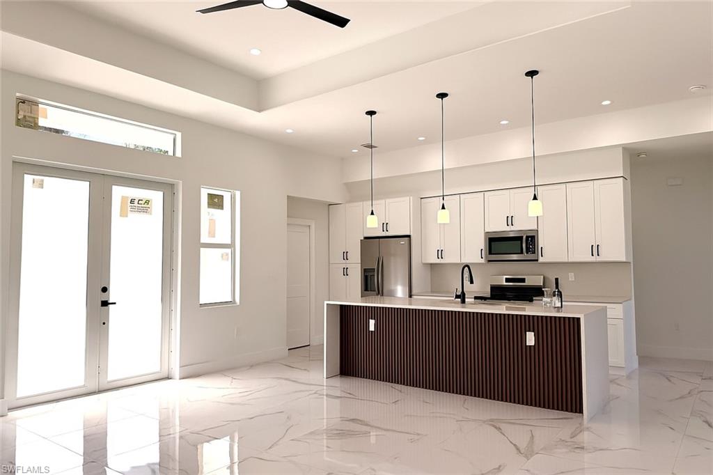3318 68th ST W
