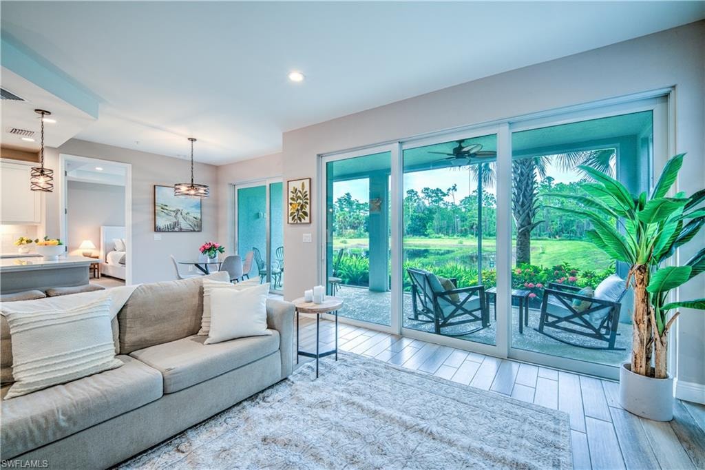 2626 Seychelles CIR 1404 photo 12