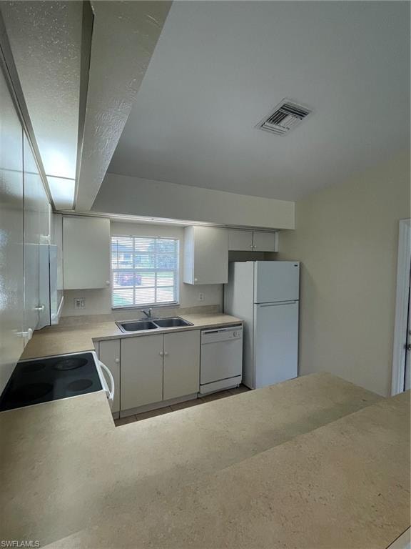2605/2607 Sunniland BLVD photo 10
