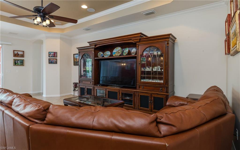 168 Destiny CIR photo 7