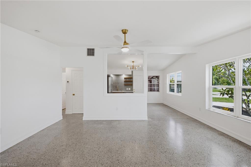 4213 Ellen AVE photo 9