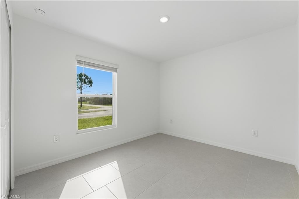 4102 Gator CIR photo 16