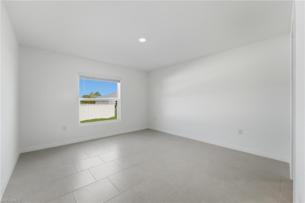 4102 Gator CIR photo 10