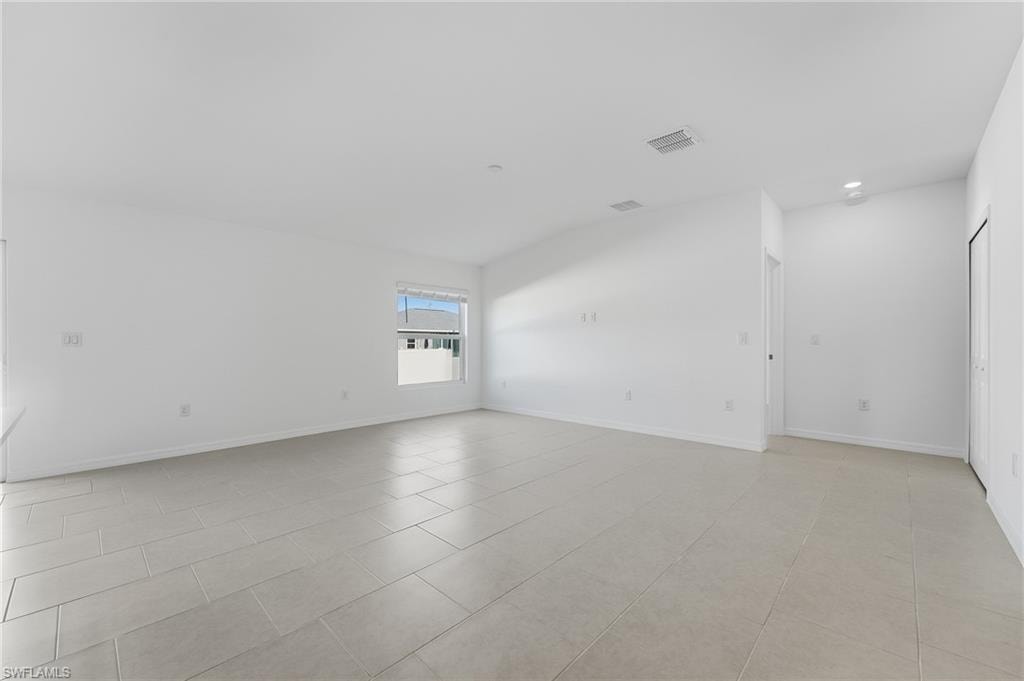 4102 Gator CIR photo 8