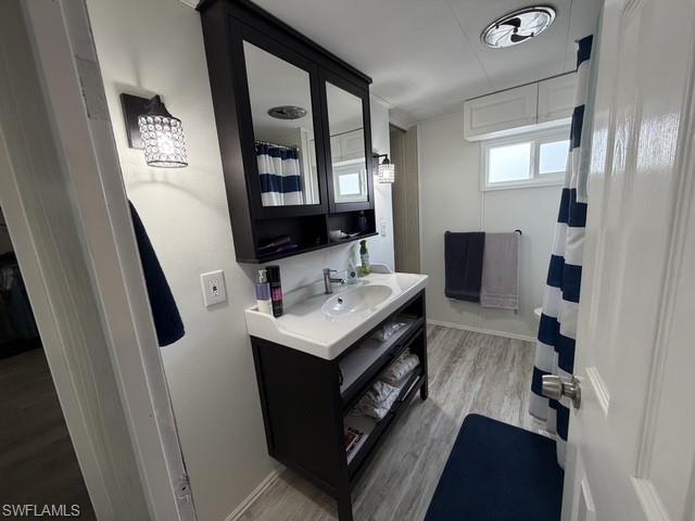 Master Bath Pic 1
