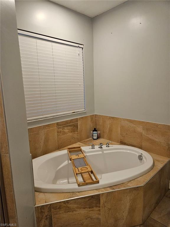 915 Barbara CT photo 26
