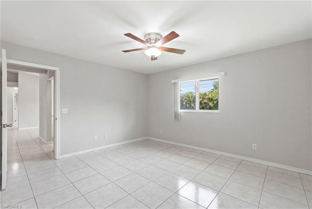 1403 NE Van Loon TER photo 27