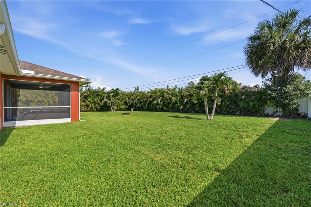 1403 NE Van Loon TER photo 42