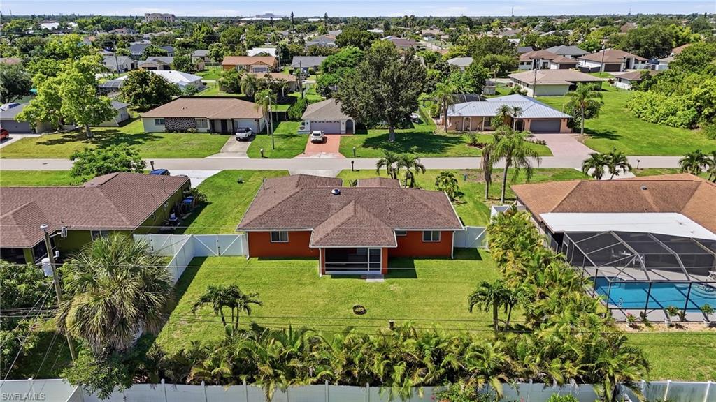 1403 NE Van Loon TER photo 46