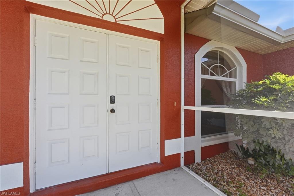 1403 NE Van Loon TER photo 12