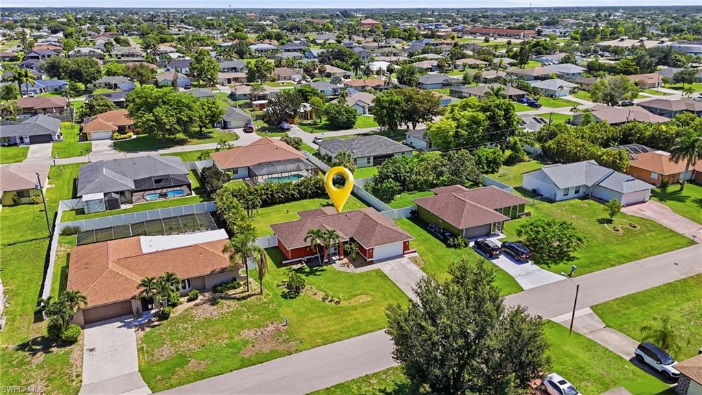1403 NE Van Loon TER photo 10