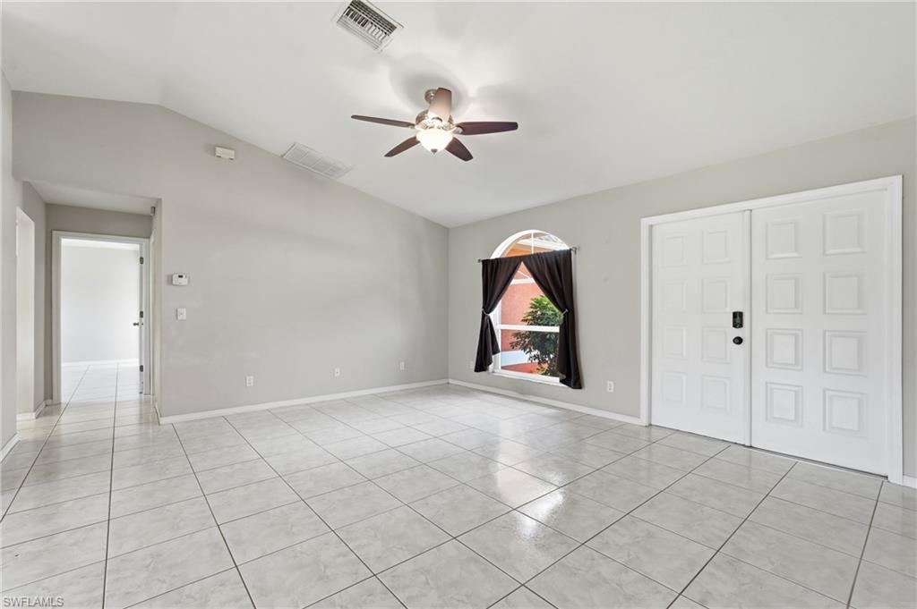 1403 NE Van Loon TER photo 14
