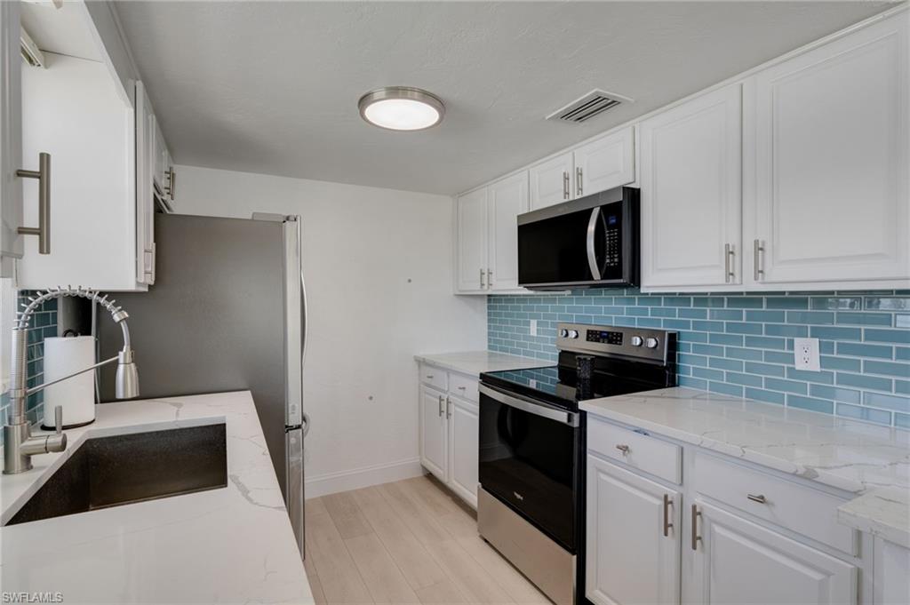 6500 Estero BLVD H302 photo 10