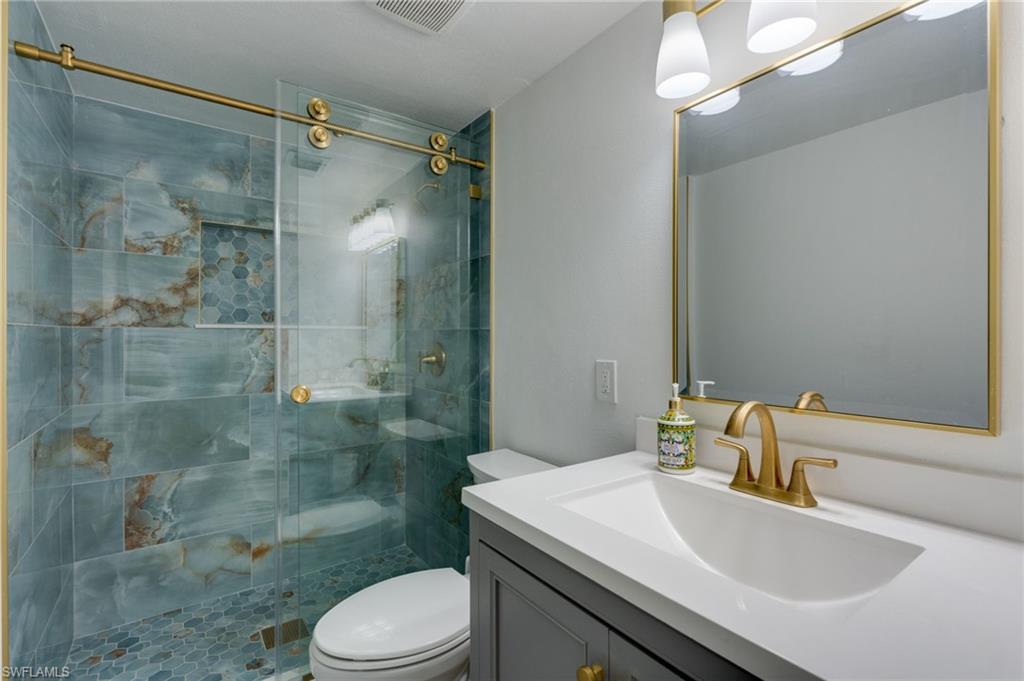 6500 Estero BLVD H302 photo 14