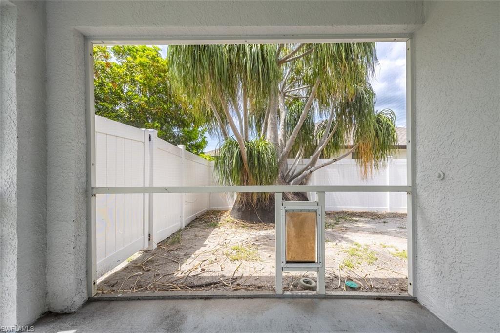 1418 SW 11th PL photo 28
