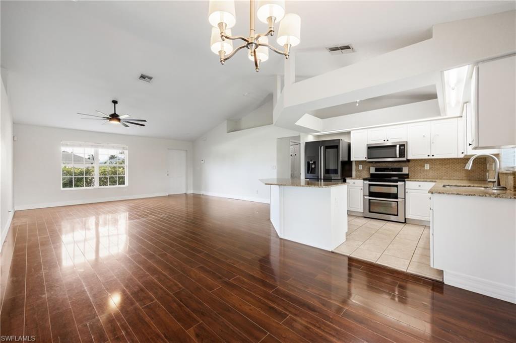 1418 SW 11th PL photo 9