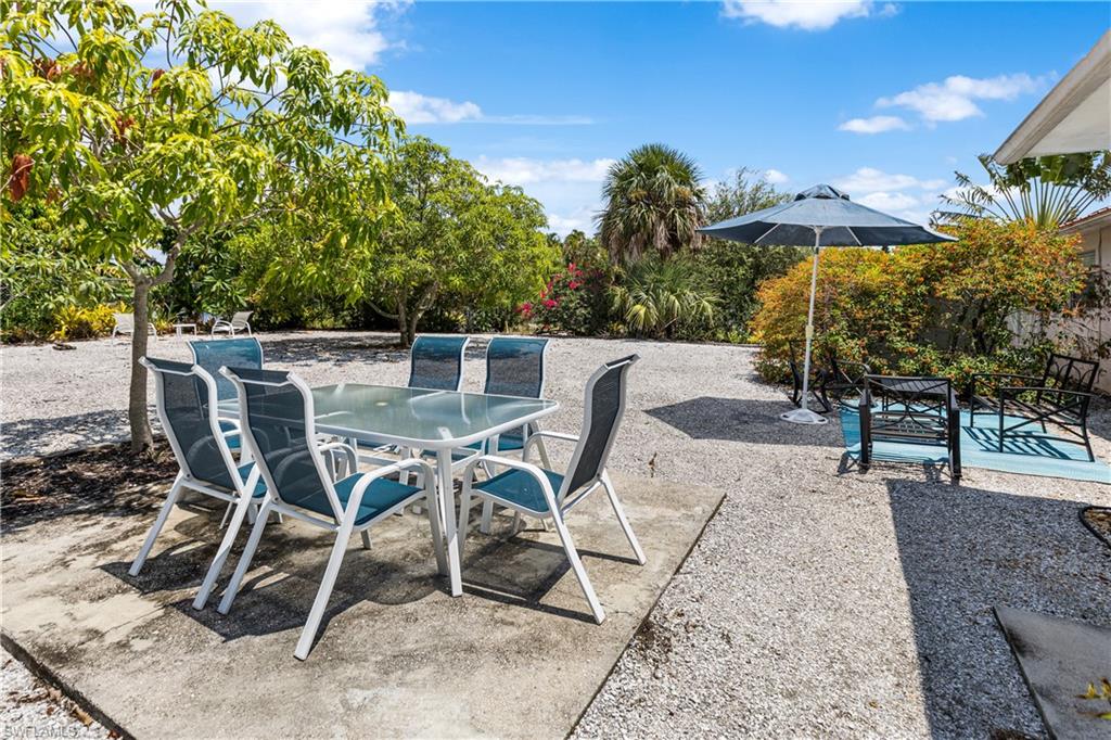 2191 Thomasson DR photo 15