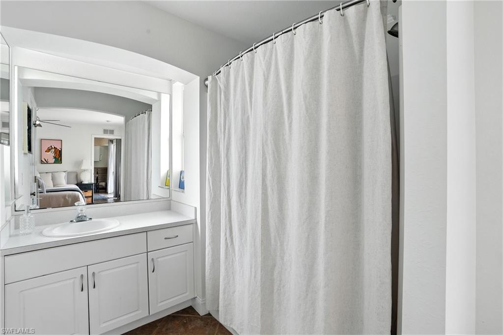 1125 SW 44th TER photo 15