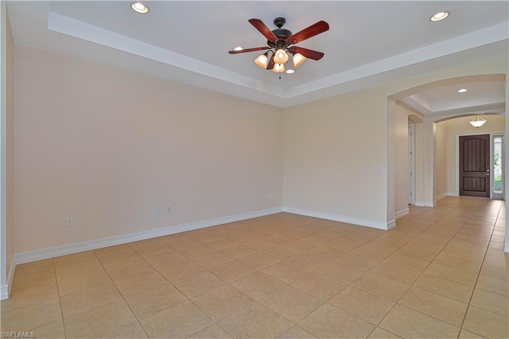 3899 Eldon ST photo 13