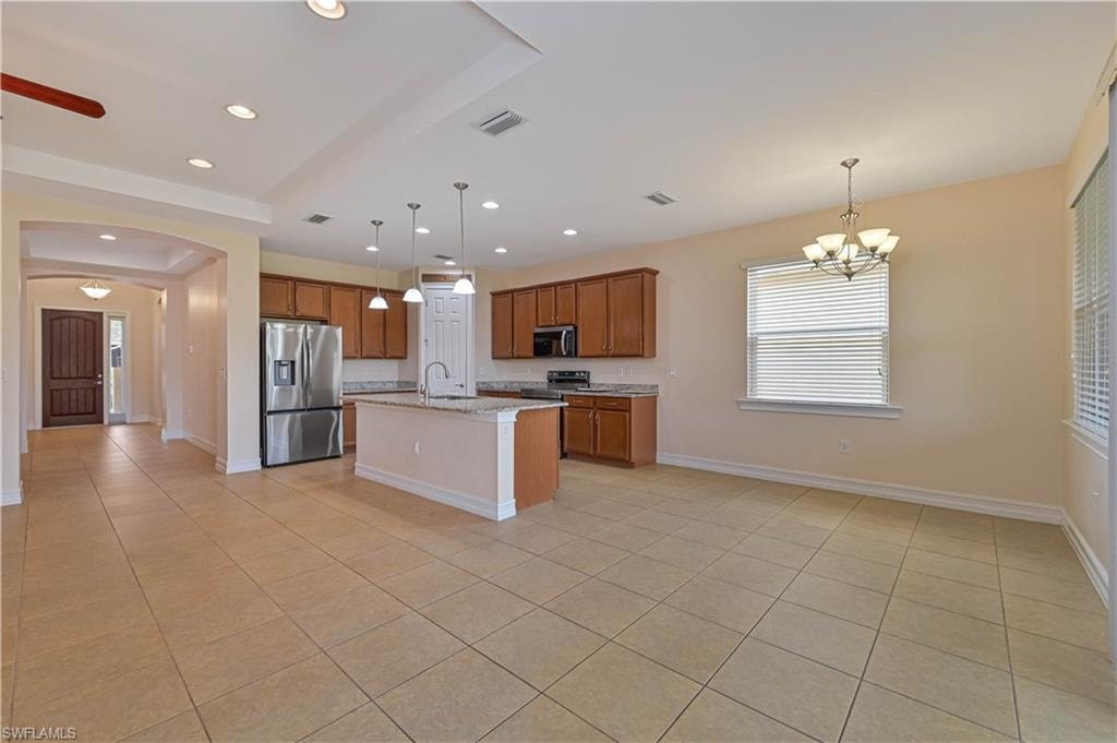 3899 Eldon ST photo 11